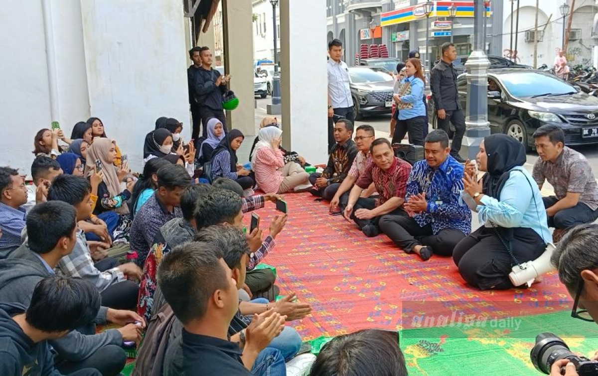Gen Z Anti Hoaks Ngonten Bareng Bobby Nasution di Kesawan