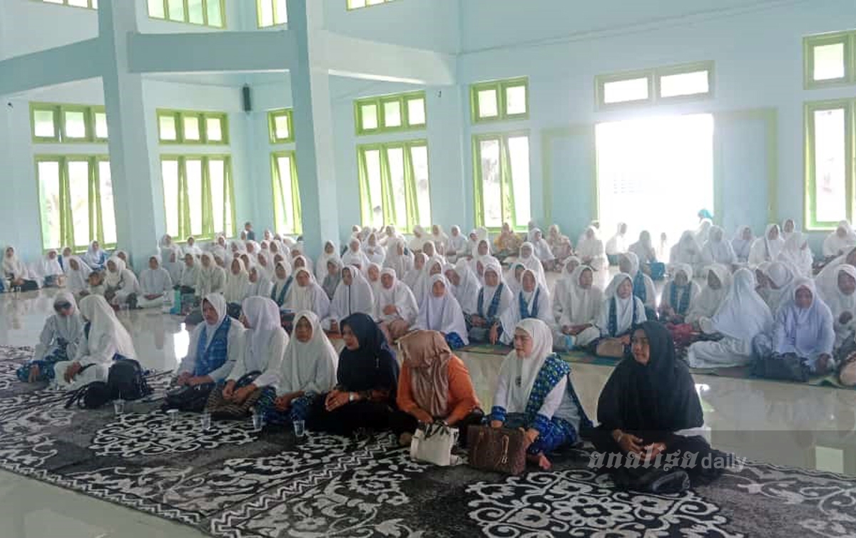 Pengajian BKMT Siti Hajar Muara Batang Toru Laksanakan Zikir Akbar 