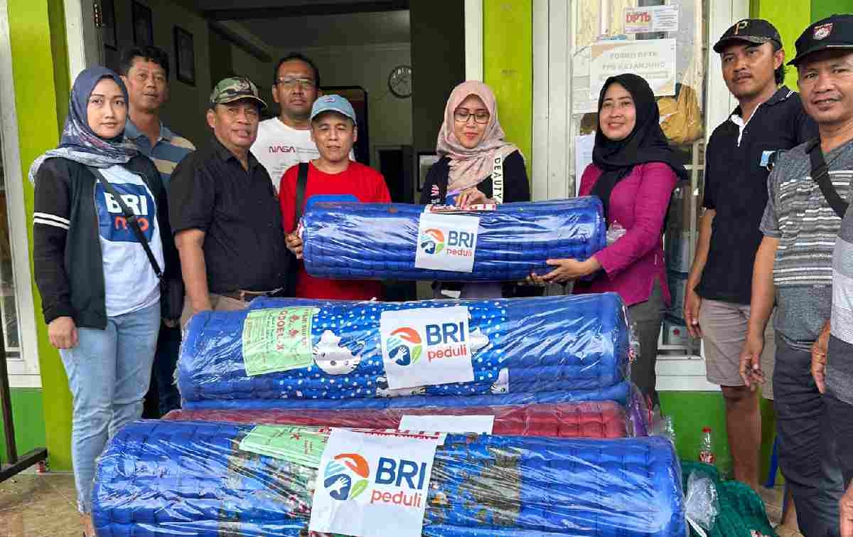 Tanggap Bencana Banjir, BRI Peduli Salurkan Bantuan Bagi Warga Terdampak di Grobogan dan Demak