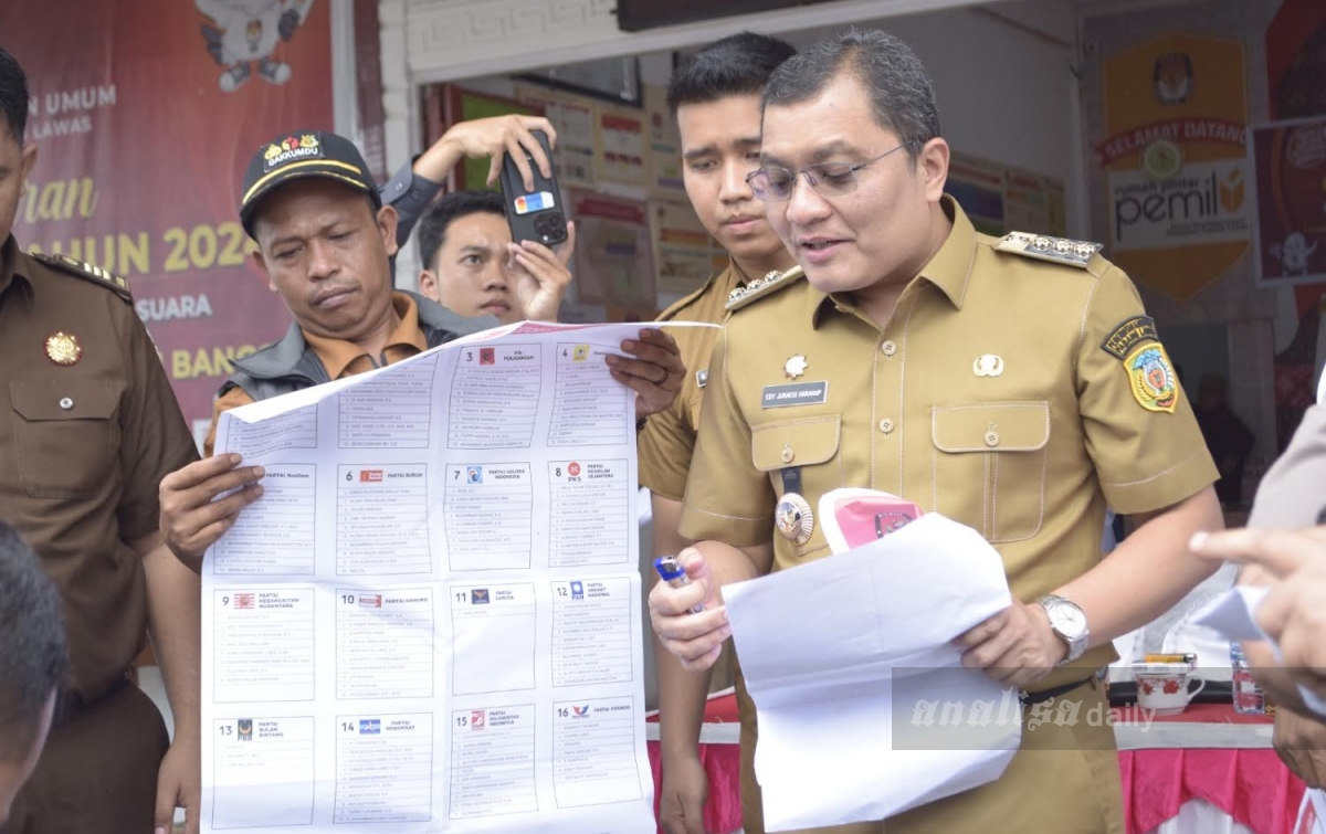 KPU Palas Musnahkan 206 Surat Suara Rusak - Kota - AnalisaDaily.com