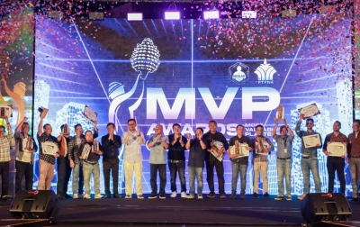 Apresiasi Kinerja Karyawan, Unit Kerja-Kebun PalmCo Regional 1 Serahkan MVP Award 2023
