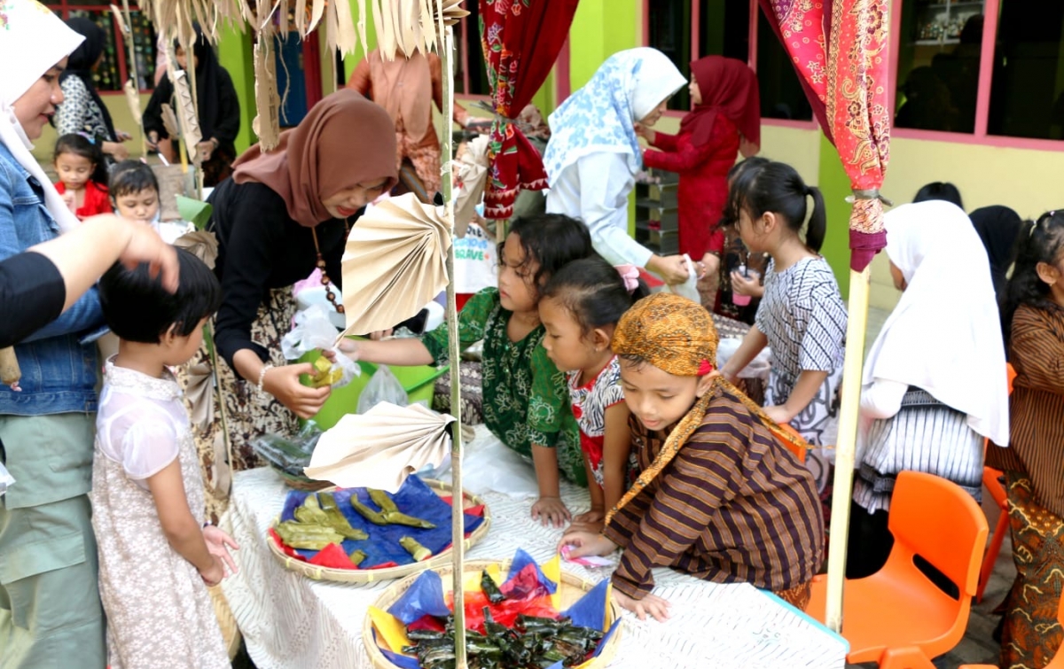 Market Day PG/TK Panca Budi Medan