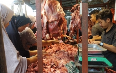Jelang Ramadan, Harga Daging Sapi Terpantau Rp 140 Ribu/Kg dan Ayam Rp 33 Ribu/Kg