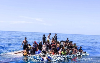 Tim SAR Temukan 69 Imigran Rohingya Korban Kapal Karam di Laut Aceh