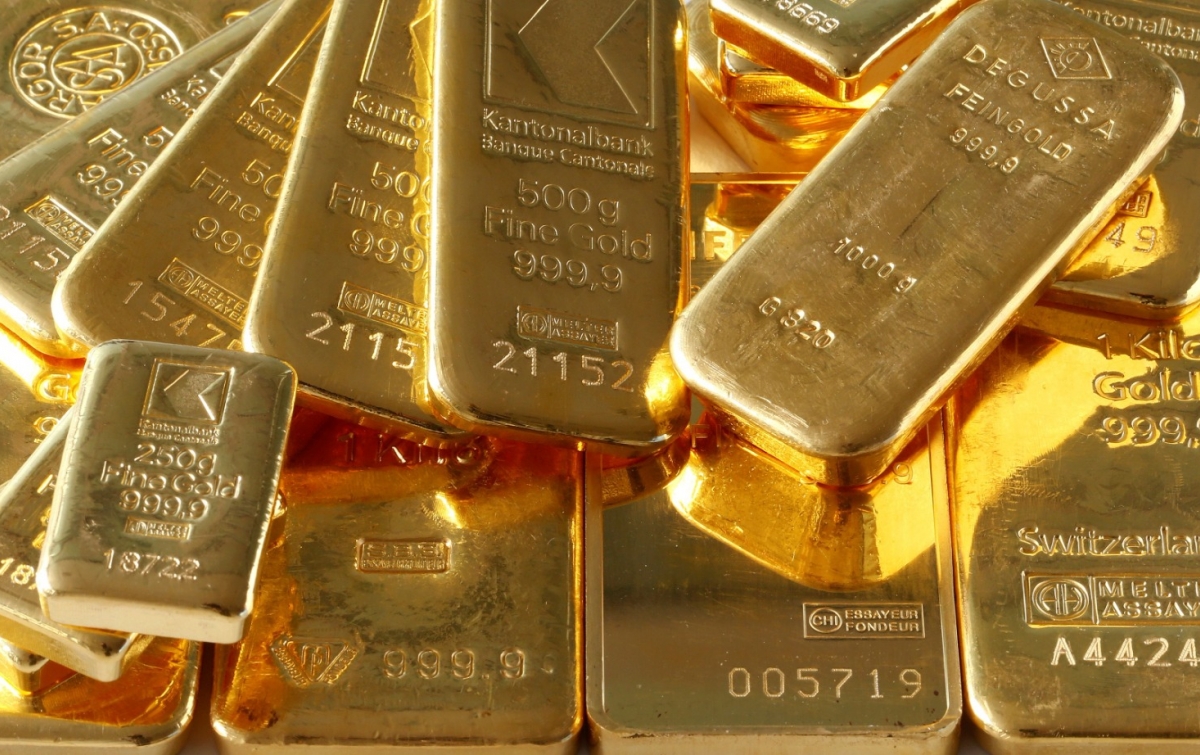 Rudal Iran ke Israel Bikin Harga Emas Antam Makin Meroket