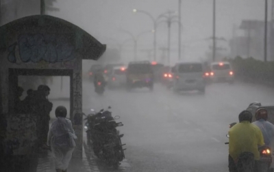 Mayoritas Kota Besar di Indonesia Berpotensi Hujan Akibat 2 Siklon Tropis