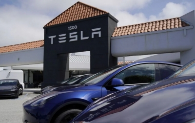 Tesla akan PHK Hampir 2.700 Karyawan di Pabriknya