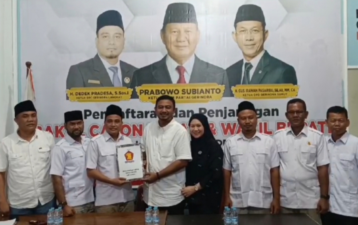 Rizky Yunanda Sitepu Daftar Balon Bupati Langkat ke Kantor DPC Partai Gerindra