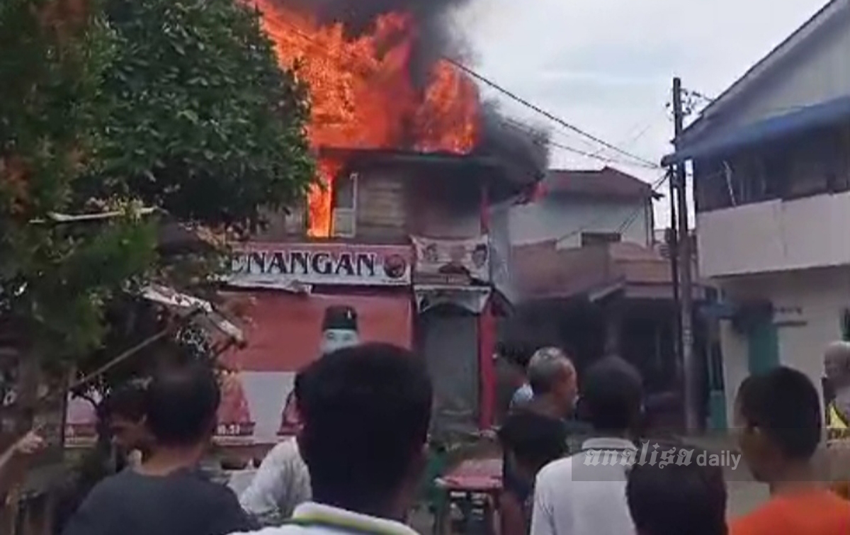 Lima Ruko di Pajak Kanan Tanjungmorawa Terbakar