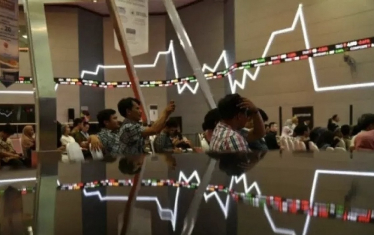 Tensi Geopolitik di Timur Tengah Memanas, Rupiah dan Harga Emas Turun