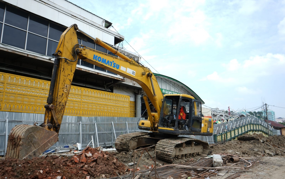 Overpass Jalan Stasiun Diminta Sudah Bisa Dilalui Agustus 2024