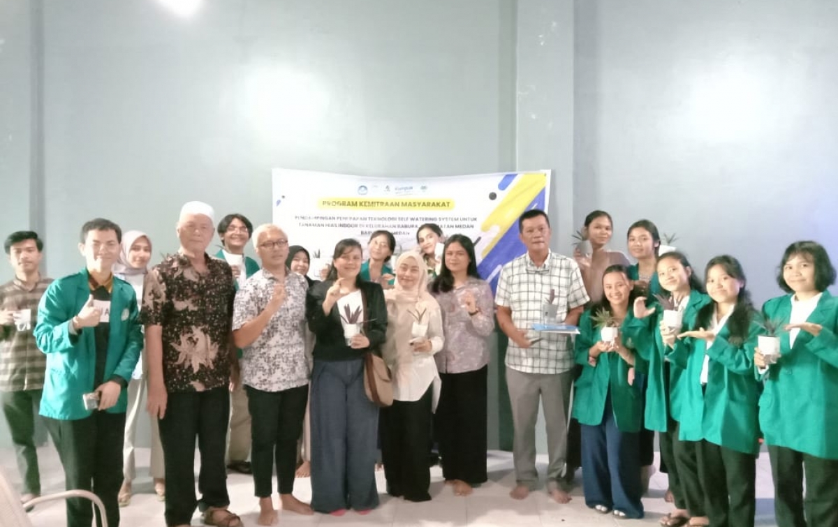Tim PKM Unimed Bersama PT. G10 Agrotech Perkenalkan Teknologi “Self Watering System” untuk Petani Tanaman Hias Kota Medan