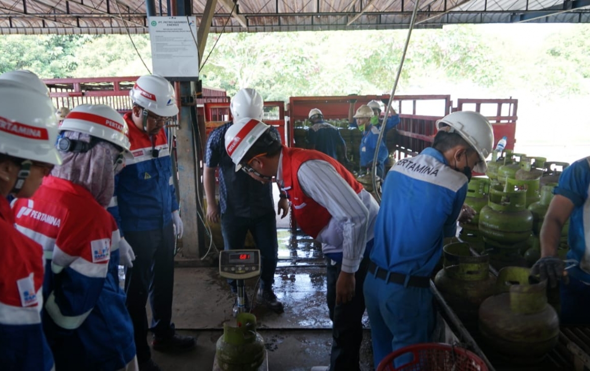 Pertamina Patra Niaga Bersama Kementerian ESDM Sidak SPPBE dan Penggunaan LPG Sektor Usaha