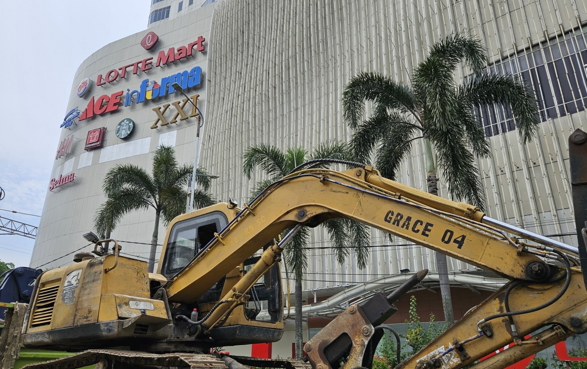 Mall Centre Point Cicil Tunggakan Pajak