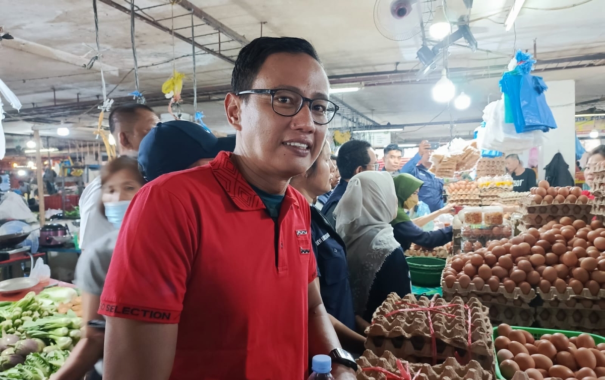 Harga Daging Ayam dan Bawang Merah Turun Lagi, Tomat dan Ikan Tongkol Bertahan Murah