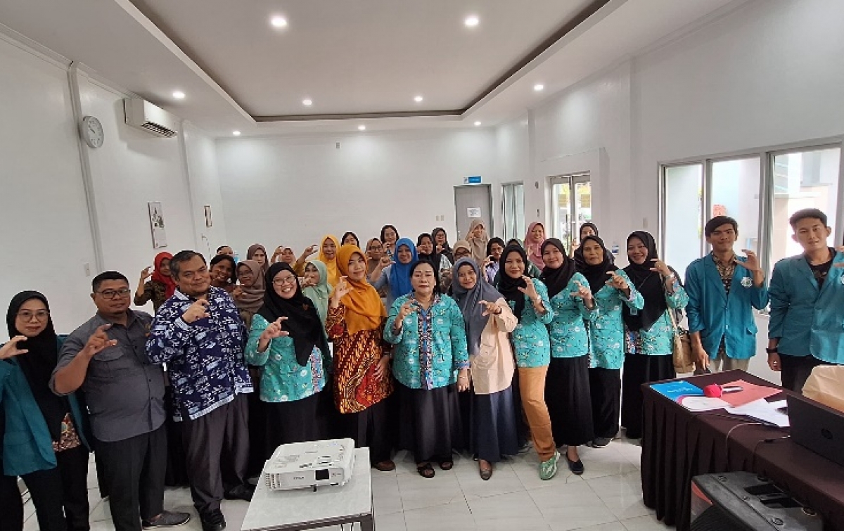 LPPM Unimed Latih Dharma Wanita BPS Sergai Pengembangan Kewirausahaan Meningkatkan Income Generate  Dengan Pembuatan Tanaman Hidroponik