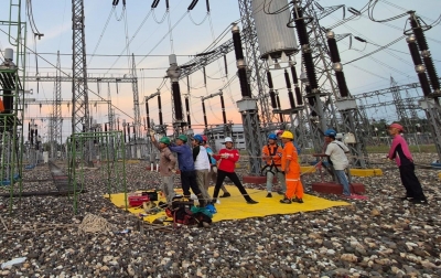 PLN Terus Bergerak Lakukan Pemulihan Sistem Kelistrikan Sumbagsel