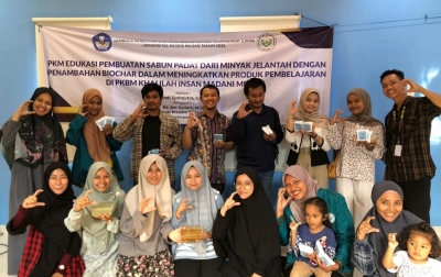 Program Edukasi Tim Dosen Unimed di Yayasan PKBM Khalilah Insan Madani:   Pembuatan Sabun Padat dari Minyak Jelantah