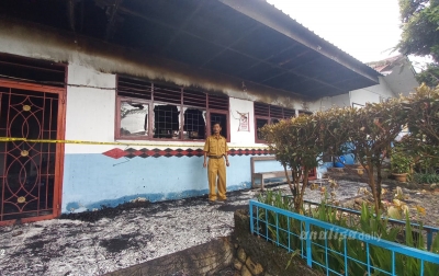 Empat Bangunan Sekolah Negeri di Gundaling Terbakar