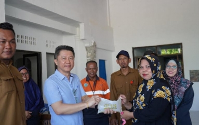 Operasi Pasar, MNA Kuala Tanjung Gelontorkan 6.000 Liter Minyak Goreng untuk Masyarakat