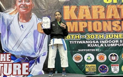 Bunga Qanitah Angkasa Ginting Juara 3 Milo International Open Karate Championship 2024