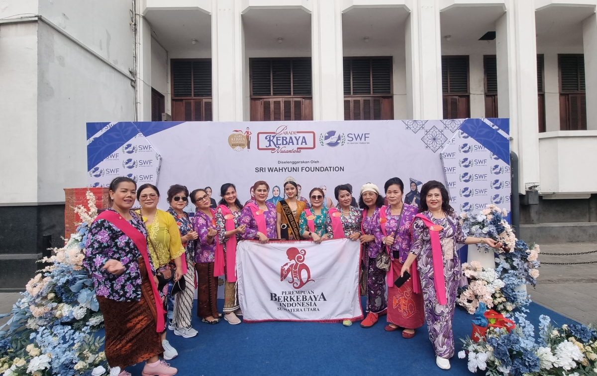 PBI Sumut Ramaikan Parade Kebaya Nusantara