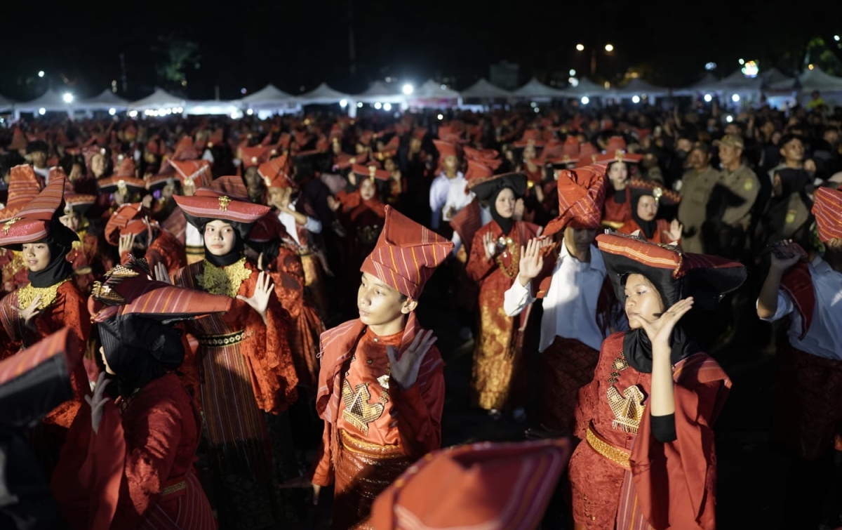 Di Acara Merdang Merdem Medan 2024, Tarian Mbuah Page Pecahkan Rekor MURI