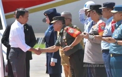 Terbang ke Abu Dhabi, Presiden Jokowi Transit di Aceh