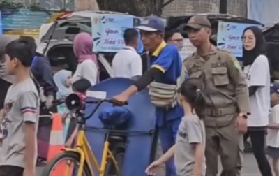 Viral Kakek Pedagang Roti Diusir Satpol PP Saat CFD di Lapangan Merdeka Medan