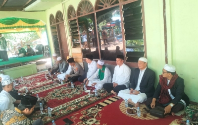 Balon Wakil Bupati Palas Achmad Fauzan Hadiri Haul Tuan Guru Nabundong