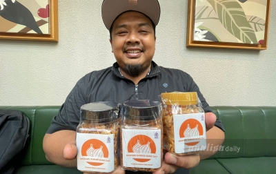 Gurihnya Bawang Goreng Ala Bang Zali, Ada Rasa Original hingga Nori