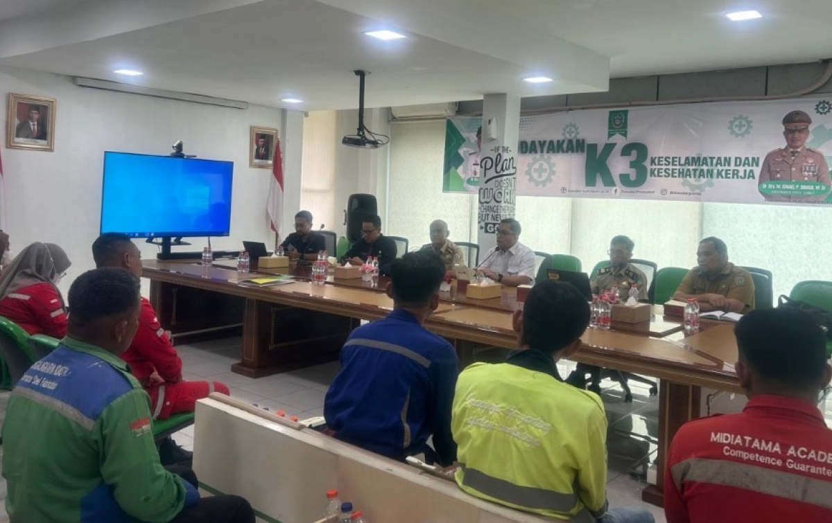 Bersama Wasnaker Sumut, BPJamsostek Tanjung Morawa Sosialiasi Manfaat Program dalam Acara Budayakan K3