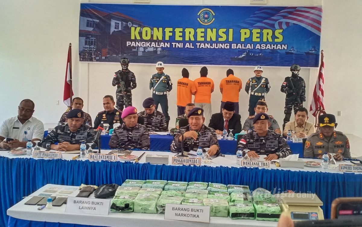 Tim F1QR TNI AL Gagalkan Penyelundupan 20 Kg Sabu