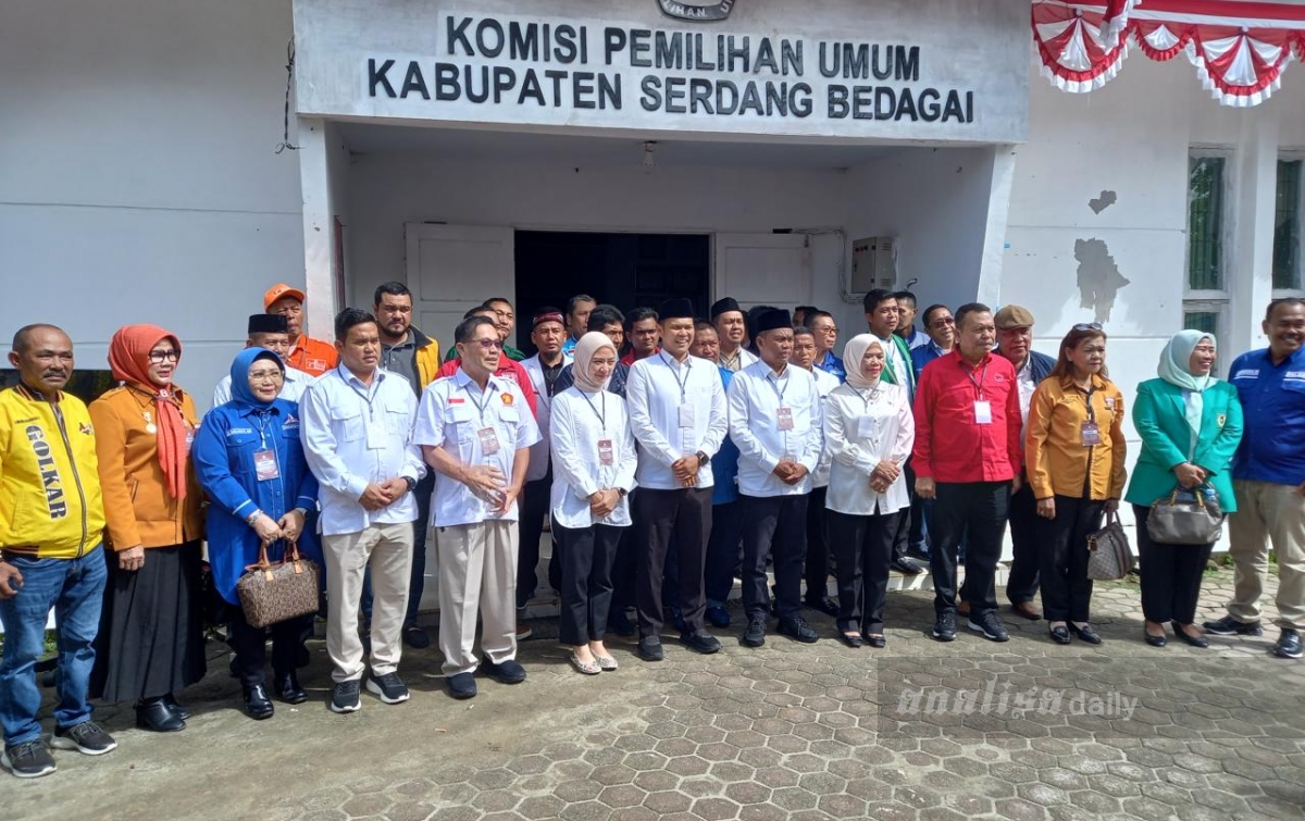 Pasangan Dambaan Mendaftar ke KPU Sergai, Diusung 13 Partai Politik