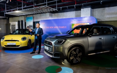 MINI Indonesia Hadirkan 2 Kendaraan MINI New Generation di Medan