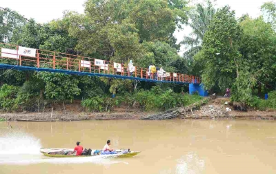 Bangun Jembatan Gantung, BRI Bantu Mobilitas Warga dan Dorong Ekonomi Masyarakat Desa