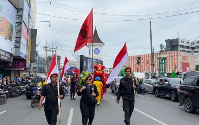 Pawai Multietnis, Reog, hingga Kuda Kepang Hantarkan Prof Ridha-Abdul Rani Daftar ke KPU Medan