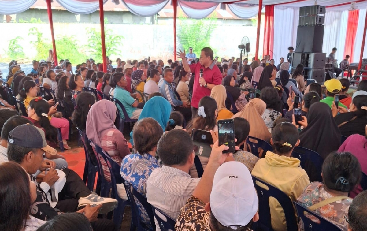 Tak Kenal Lelah, Sofyan Tan Wujudkan Mimpi Orang Susah Bisa Berkuliah