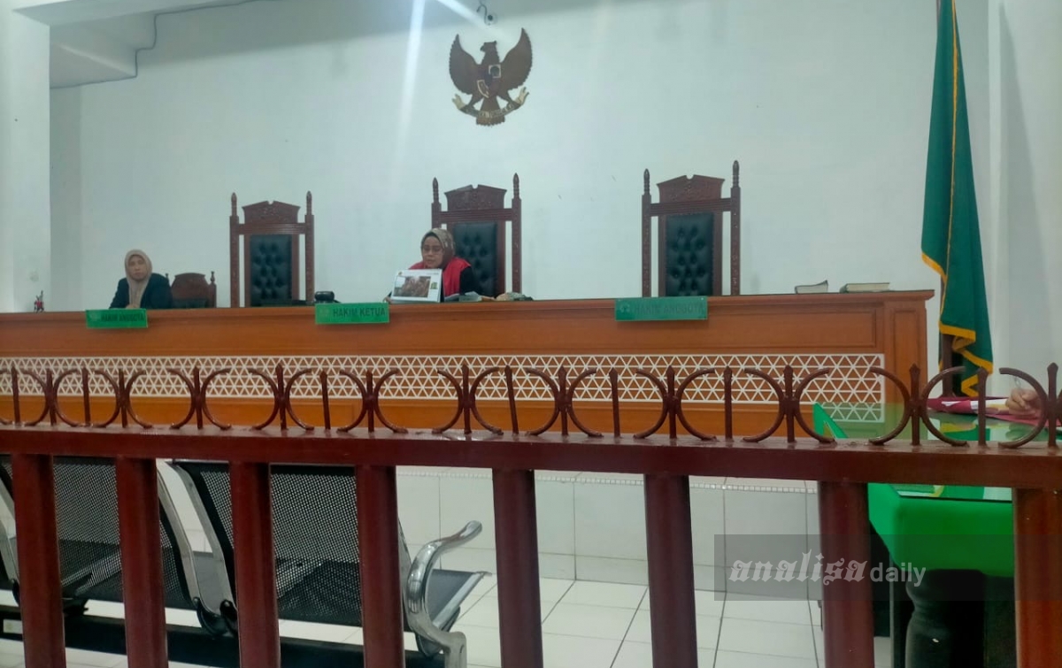 Sidang Gugatan Praperadilan Keluarga Tersangka Dugaan Kasus Dana Desa Tak Diterima