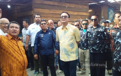 Wakil Menteri Perdagangan Tinjau Pasar Tradisional Tarutung