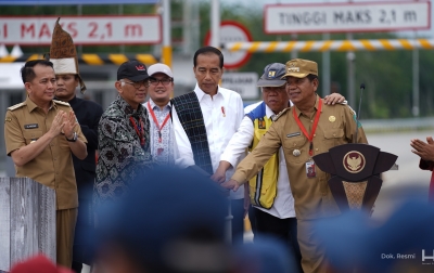 Jokowi Resmikan Sejumlah Jalan Tol di Sumut, Dukung Pertumbuhan Ekonomi dan Wisata