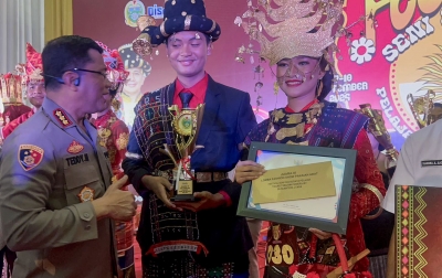 Siswa SMAN 1 Sidimpuan Juara 3 Festival Seni Budaya se-Sumut, Tampilkan Pakaian Adat Angkola