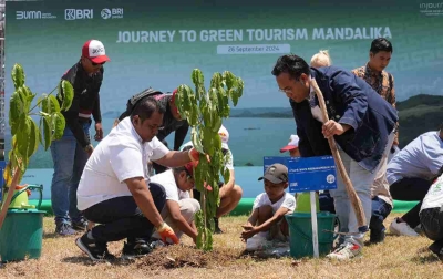 Dorong “Pariwisata Hijau” Mandalika, BRI Ajak Pembalap MotoGP Tanam Pohon Demi Keseimbangan Lingkungan