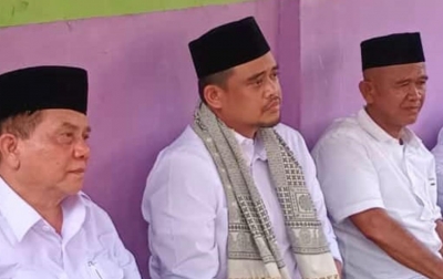 Bobby Nasution dan Hamsiruddin Siregar  Diupah-upah Serta Didoakan Ulama