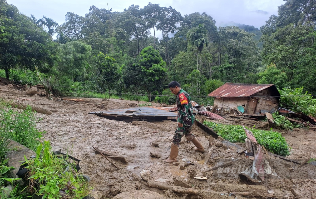 Banjir dan Tertimbun Longsor, Pengungsi di Karo Butuh Bantuan