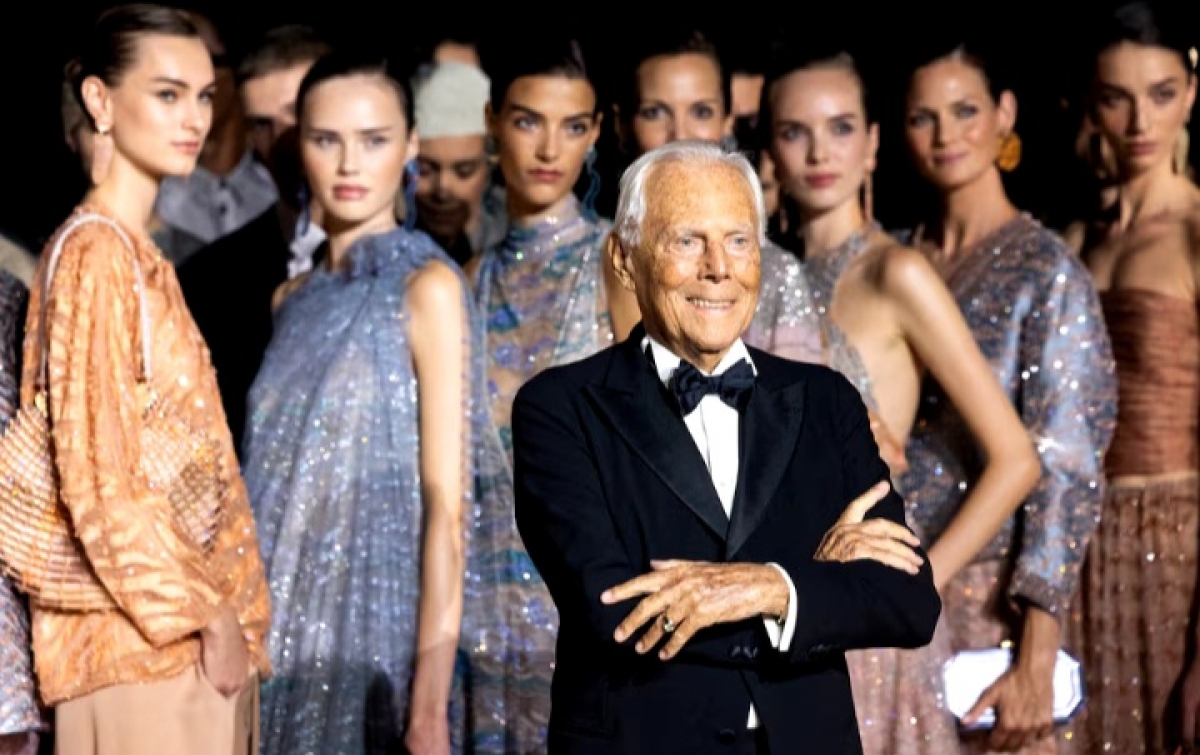 Elegansi dalam Perjalanan: Giorgio Armani Tampilkan Koleksi Musim Semi 2025 di New York