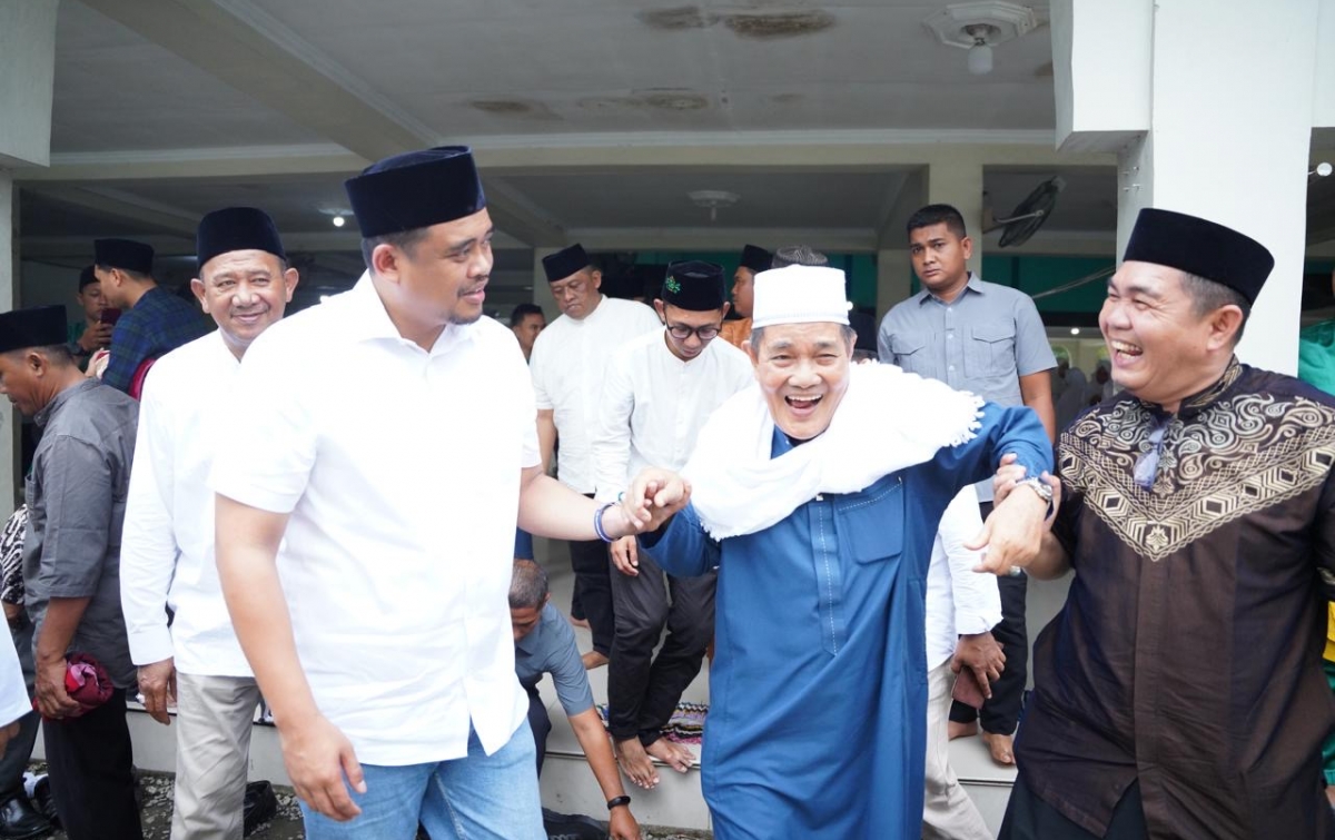 Kunjungi Ponpes Ulumul Qur'an Stabat, Bobby Nasution Mohon Doa Keberkahan