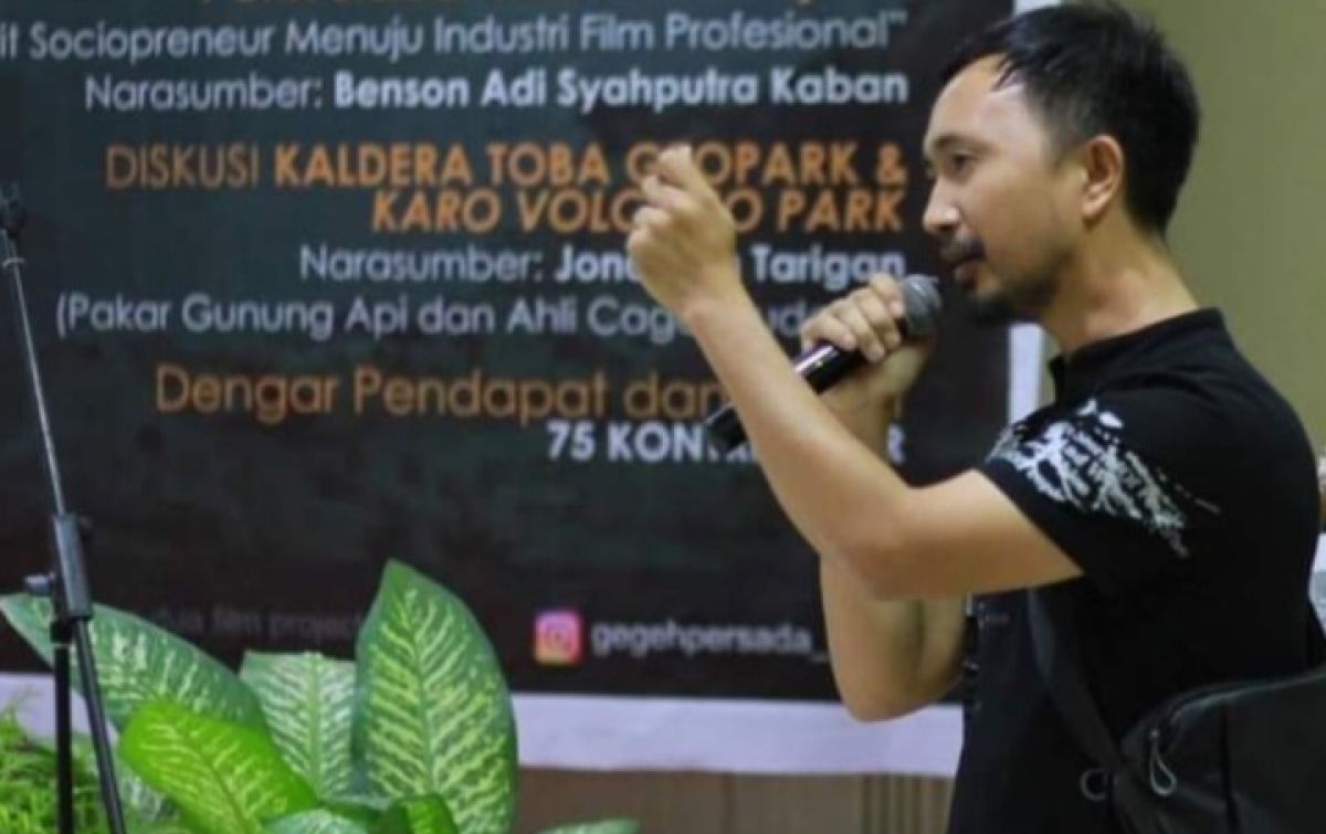 Film Turang Kembali Diputar di Desa Seberaya Karo