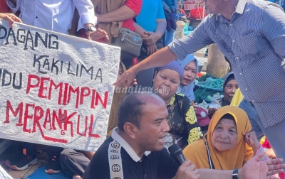 Letnan-Levi 02 Diskusi dengan PKL Sampaikan Visi dan Misinya Terkait Pemberdayaan Usaha Kecil