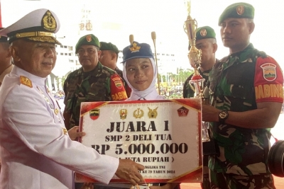 SMPN 2 Deli Tua Sabet Juara 1 Lomba Baris-Berbaris Piala Panglima TNI di HUT ke-79 TNI Tahun 2024